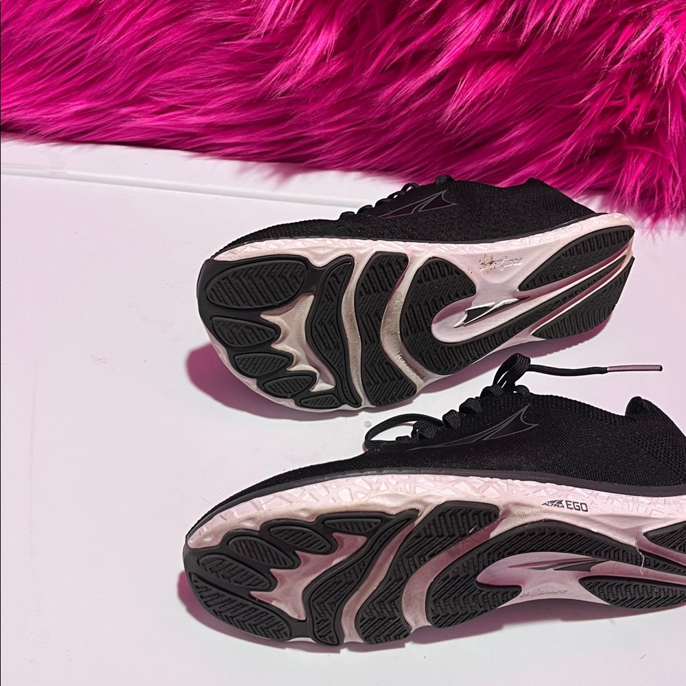 Altra Black and White Athletic Shoes - Picture 6 of 7